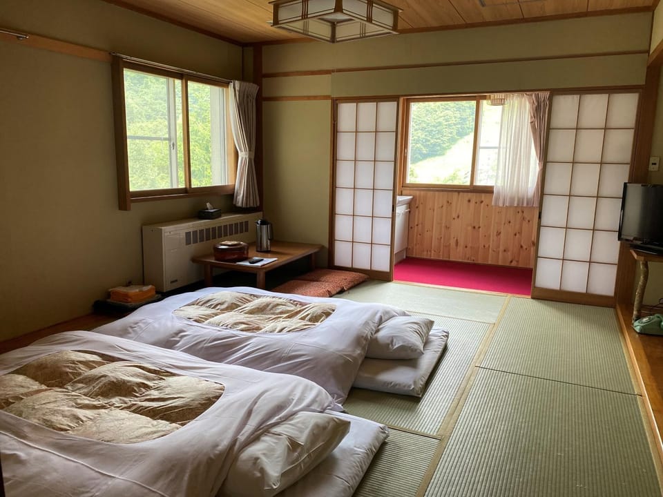 Aspen Shiga Ryokan in Shimotakai District