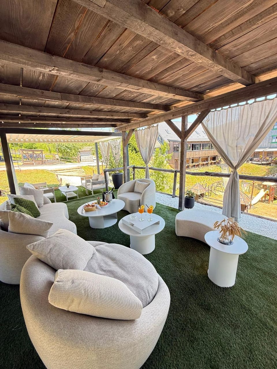 Day, Garden, View (from property/room), Balcony/Terrace, Seating area, Garden view