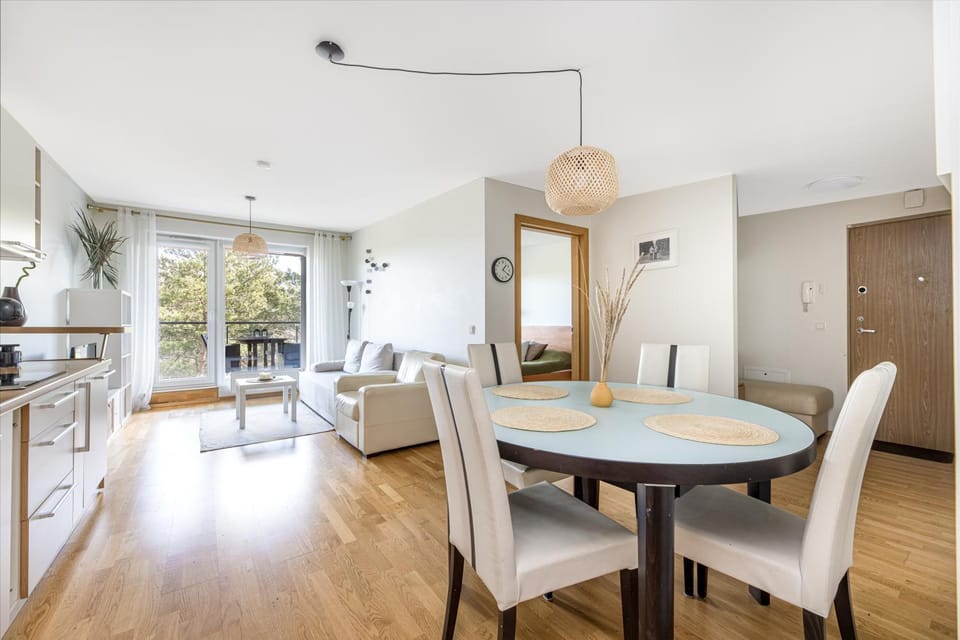 Kitchen or kitchenette, Living room, Dining area