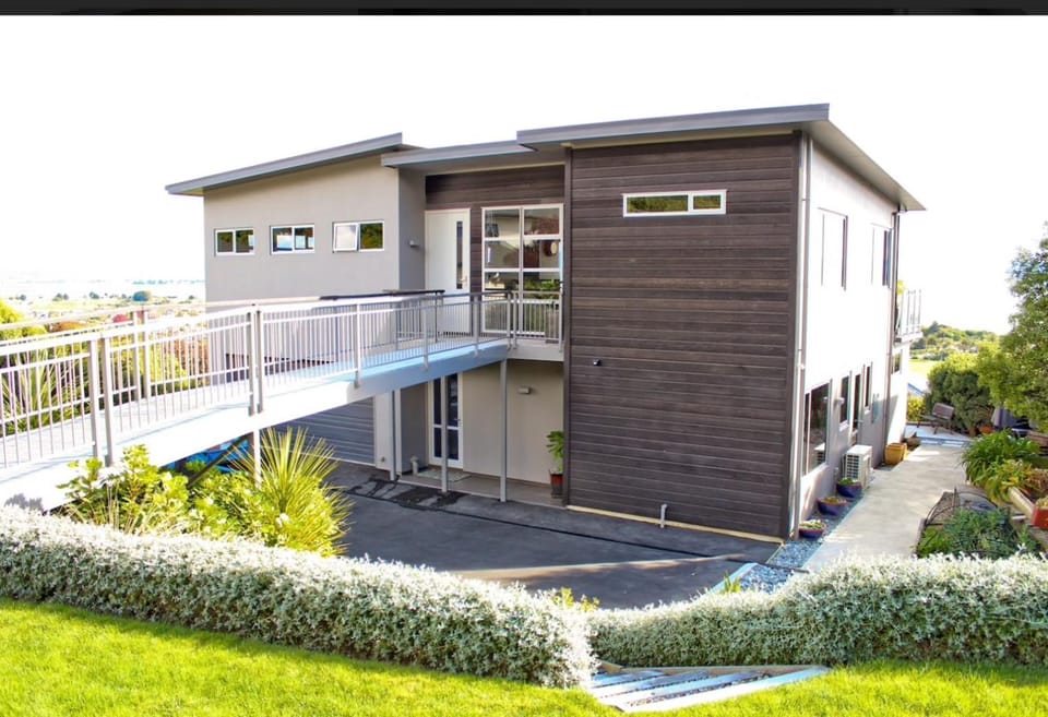 Property building, Garden, Garden view