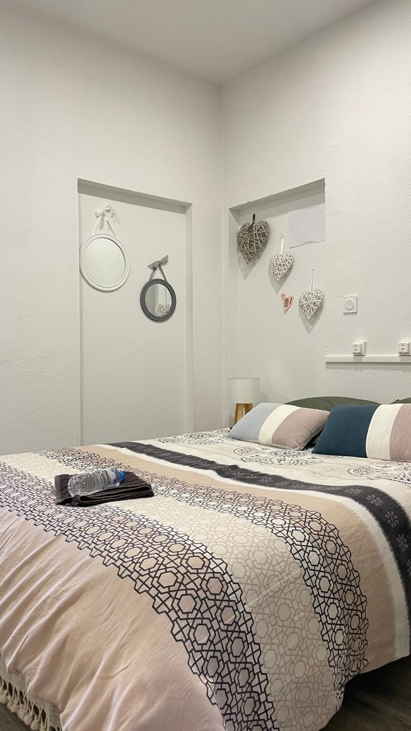 Aux abris des vents d'anges Bed and Breakfast in Occitanie