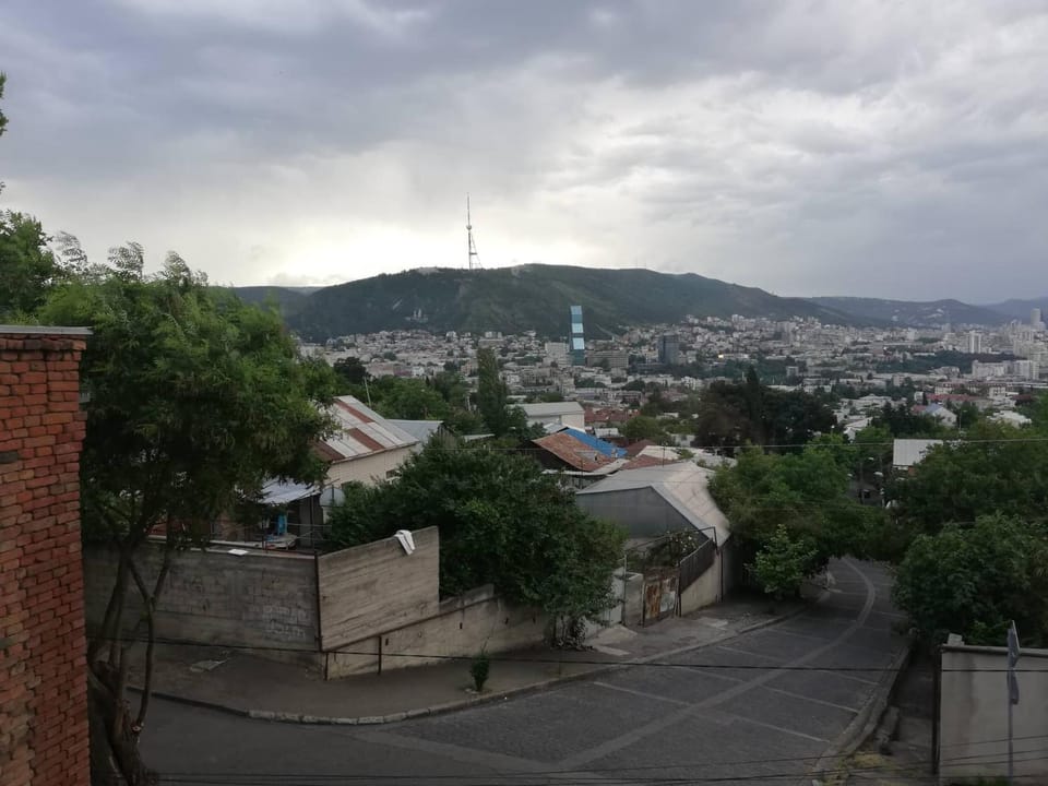 Neighbourhood, City view, Mountain view, Street view