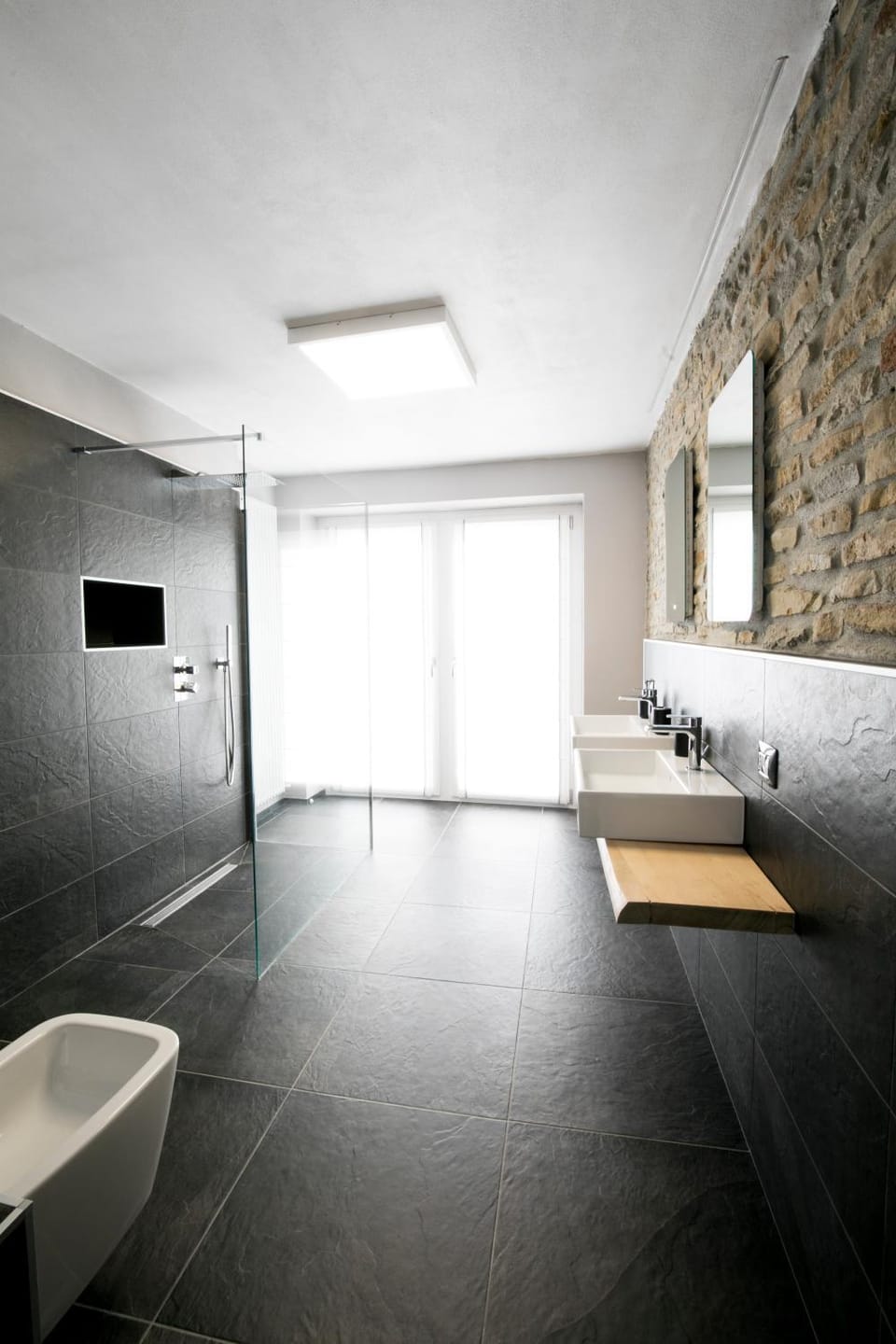 Shower, Bathroom, Garden view, Inner courtyard view