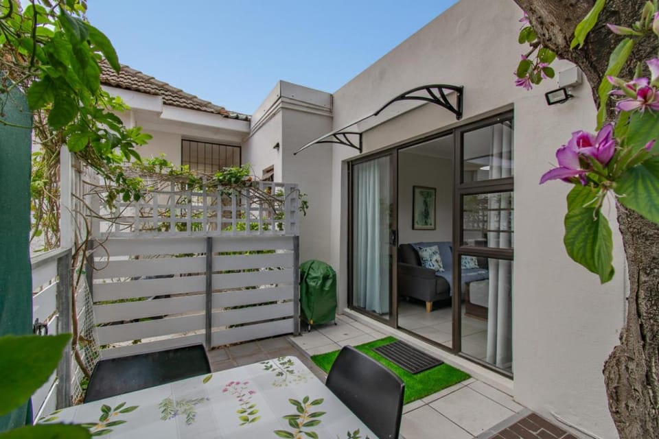 Garden, Balcony/Terrace