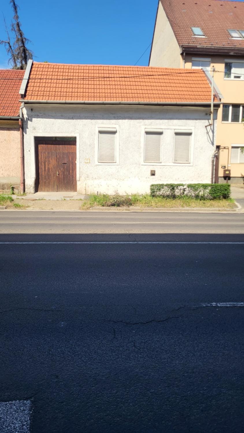 Property building, Day, Neighbourhood, Street view