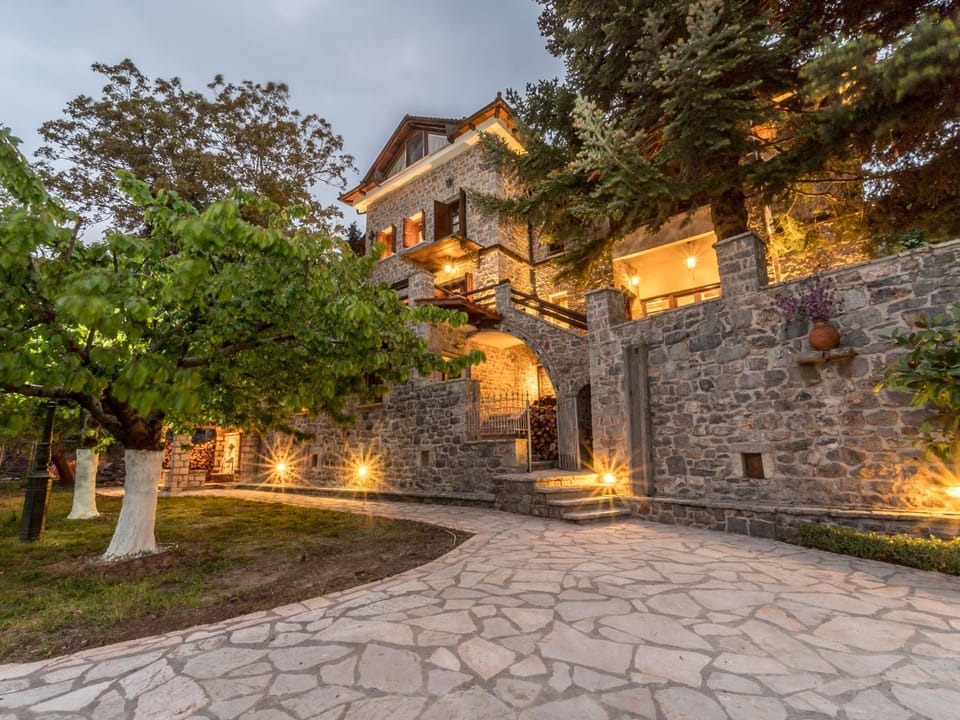Villa Mylonas Villa in Peloponnese, Western Greece and the Ionian