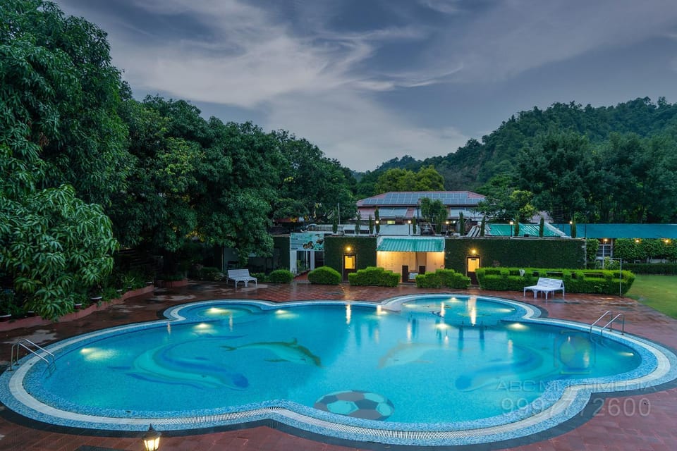 Pool view, Swimming pool