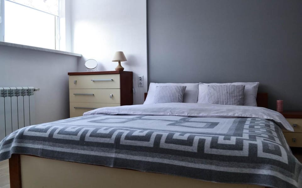 Cozy 2-room apartment on Zhvanetsky Boulevard Apartment in Odessa