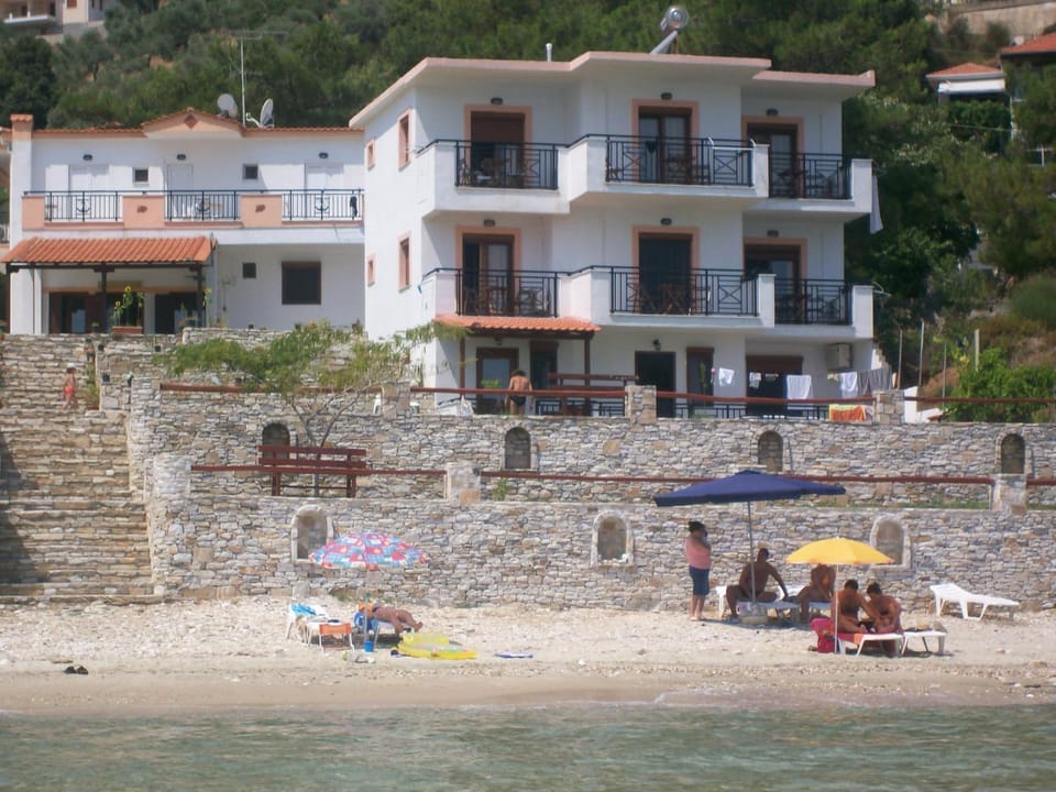 Facade/entrance, On site