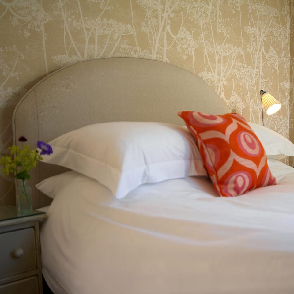 The Swan Inn Swinbrook Inn in West Oxfordshire District