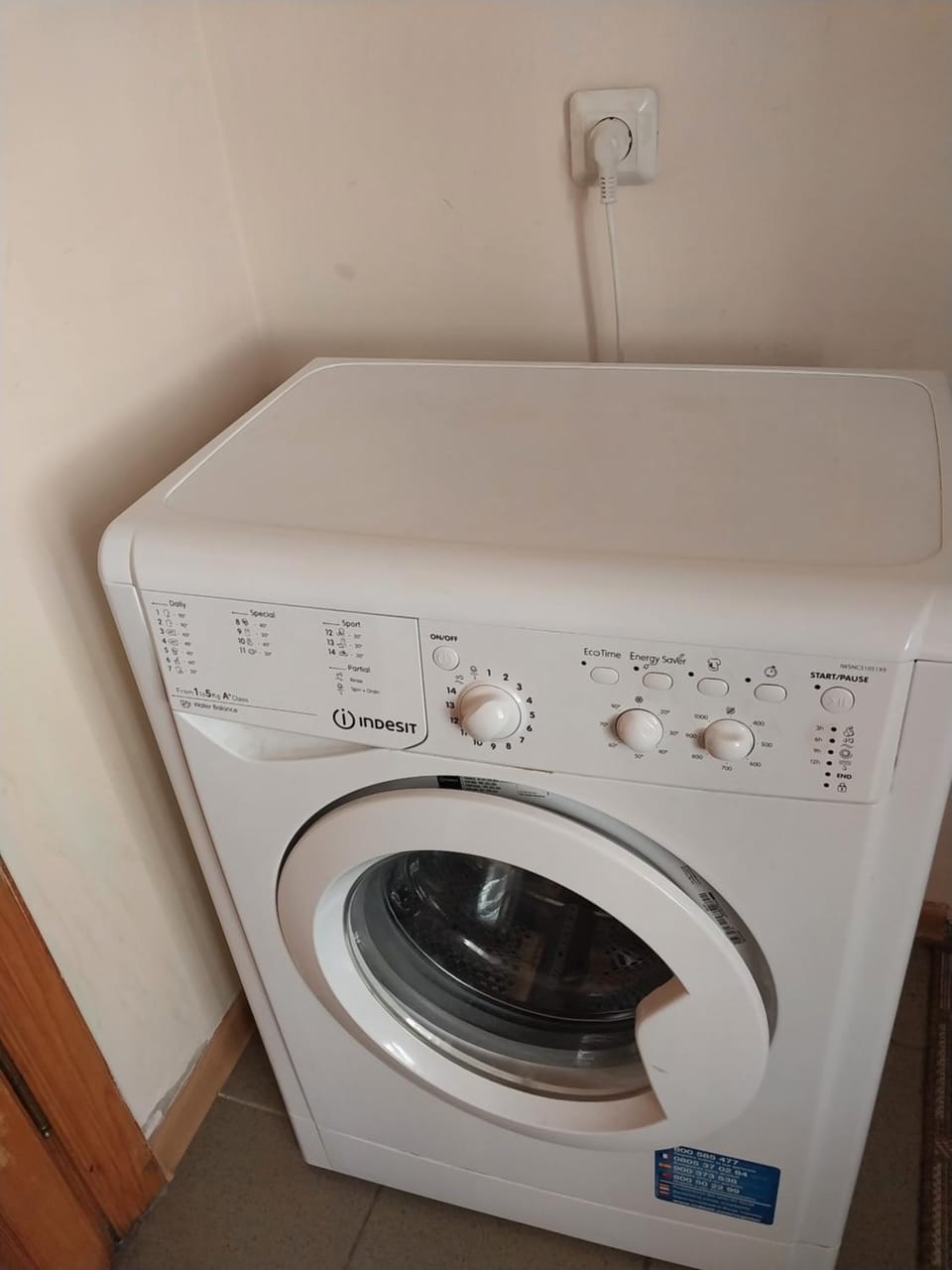 Bathroom, washing machine