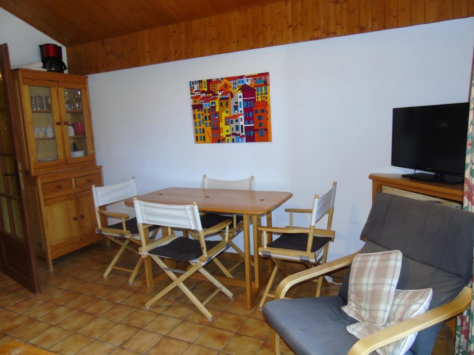 Appartement spacieux 6 personnes avec balcon à Châtel - FR-1-198-127 Apartment in Châtel