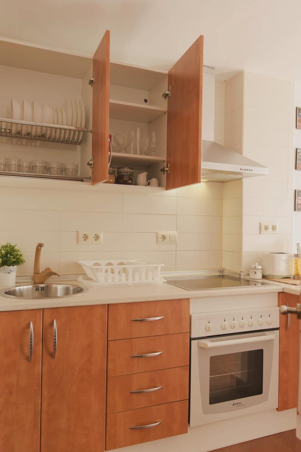 Kitchen or kitchenette, Decorative detail