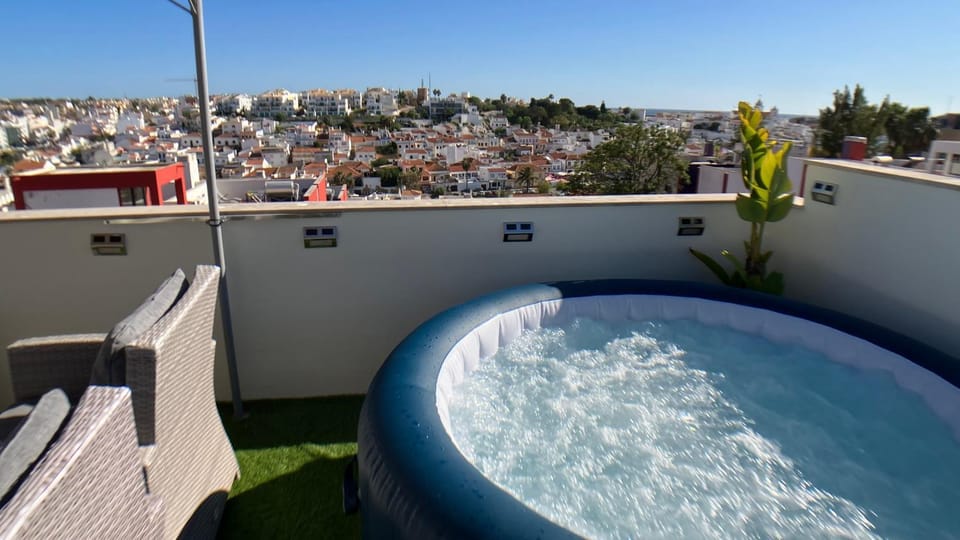 Hot Tub, Hot Tub, View (from property/room), View (from property/room), City view, City view