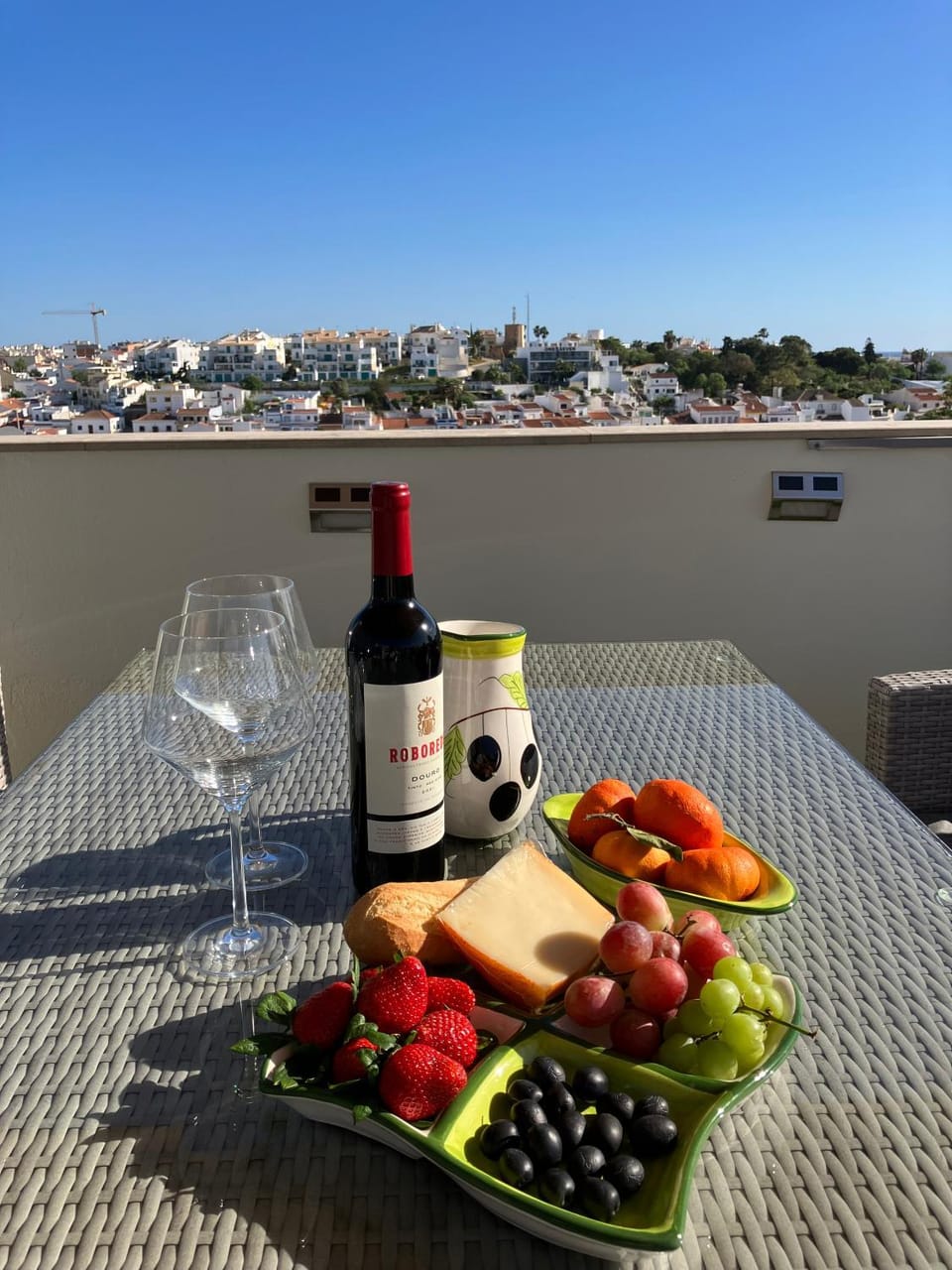 View (from property/room), View (from property/room), Balcony/Terrace, Seating area, City view, City view