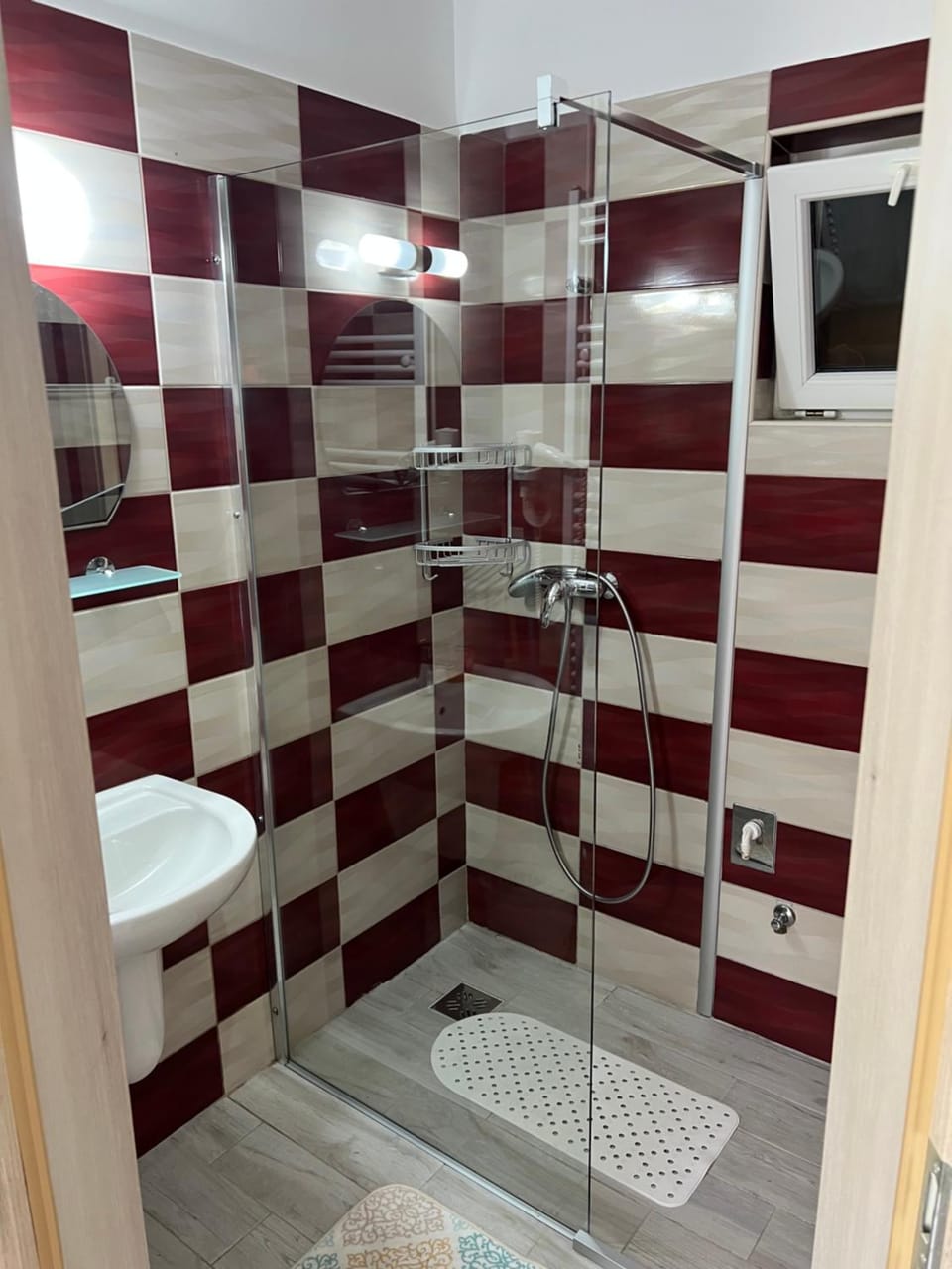 Mediterán Fedett Medencés Apartmanház Apartment in Hungary