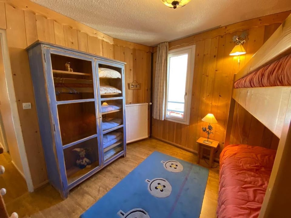 Appartement rénové 3 pièces, exposé sud/ouest, proche commerces Apartment in Tignes