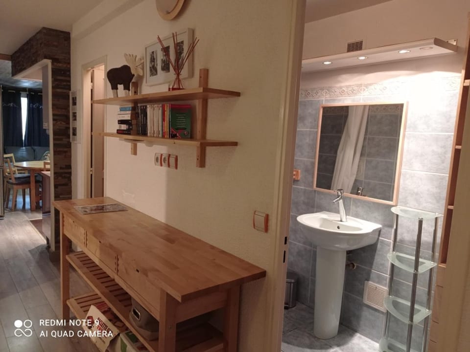 Appartement 3 pièces rénové, 65 m², à 100 m des pistes - FR-1-449-60 Apartment in Tignes