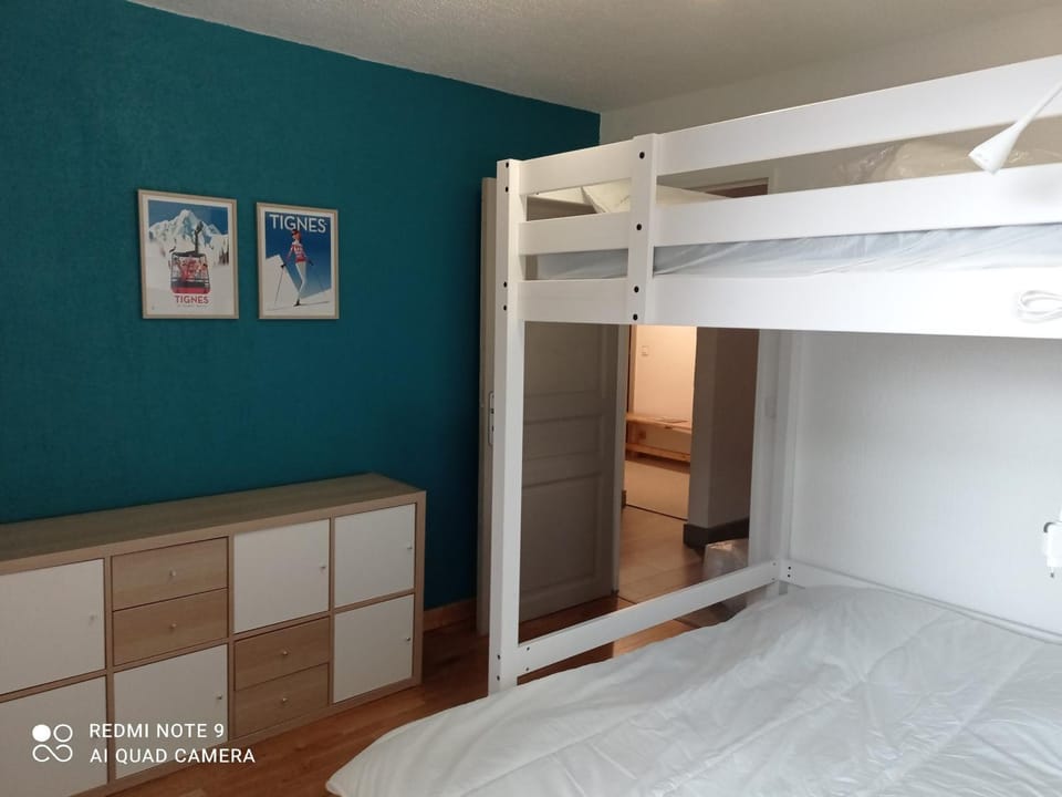 Appartement 3 pièces rénové, 65 m², à 100 m des pistes - FR-1-449-60 Apartment in Tignes