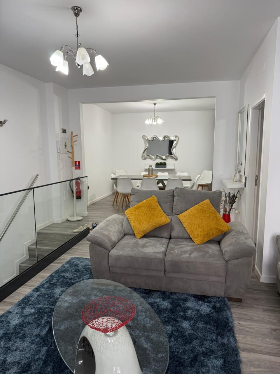 Living room, Dining area