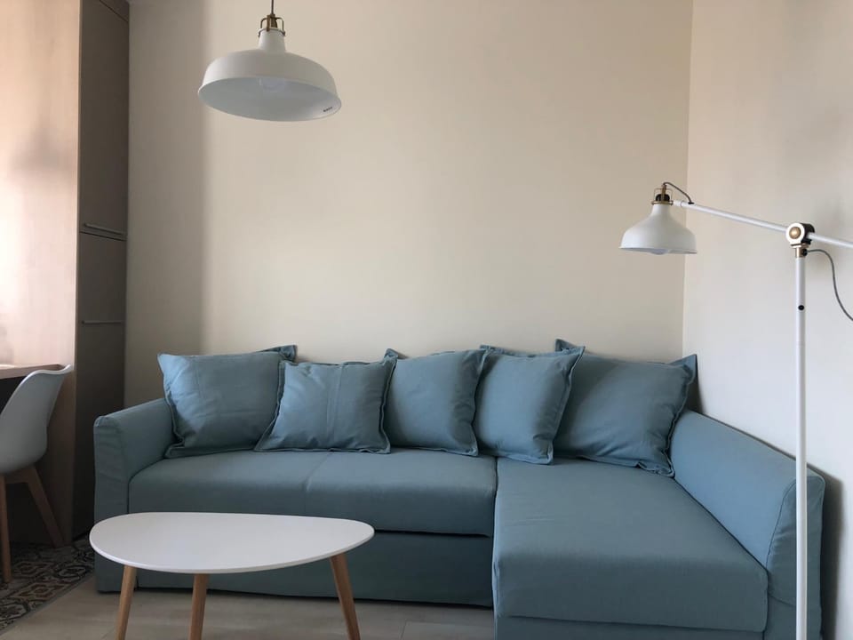 Living room, Photo of the whole room, Mountain view