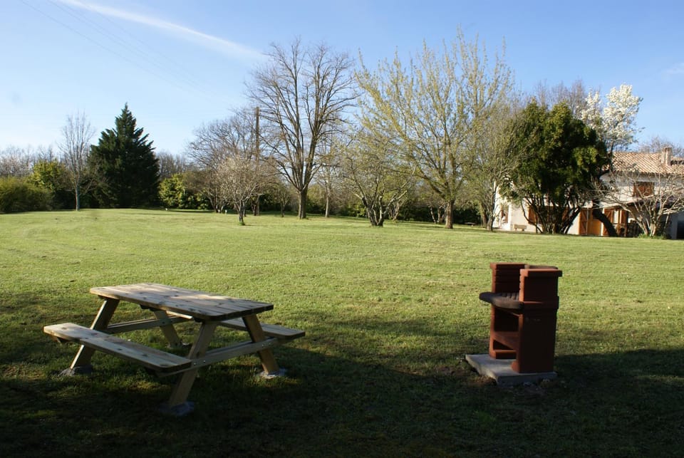BBQ facilities, Garden