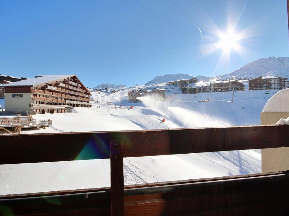 Appartement rénové 2 pièces, ski aux pieds, 4 personnes - FR-1-455-113 Apartment in Mâcot-la-Plagne