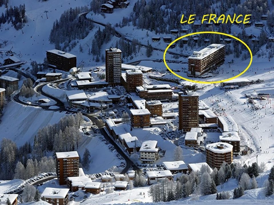 Studio rénové 2 pers. au pied des pistes - FR-1-455-116 Apartment in Mâcot-la-Plagne