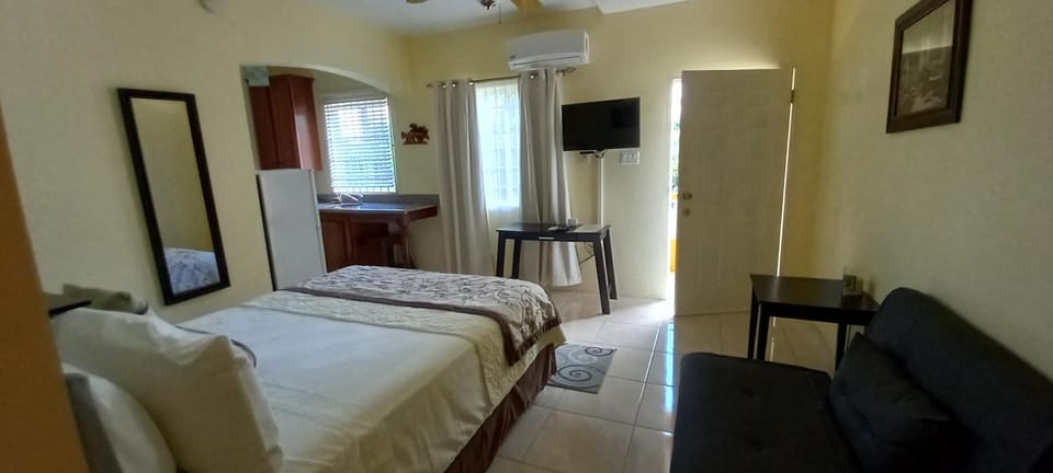 Modrians Bed and Breakfast in Runaway Bay