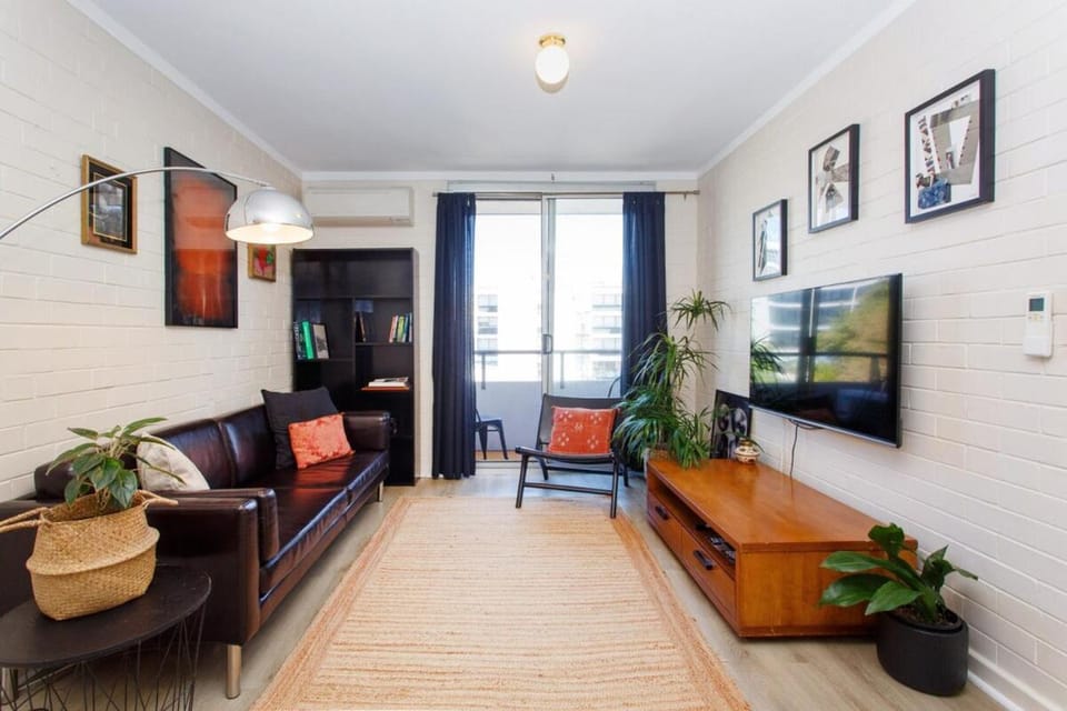 Stay Okay Central - Fremantle Apartment in Perth