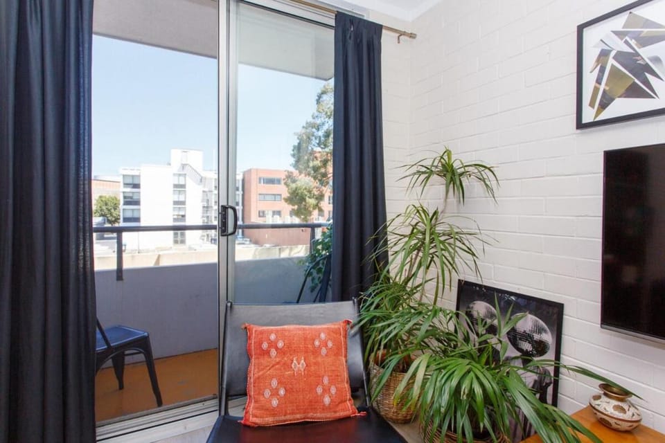 Stay Okay Central - Fremantle Apartment in Perth