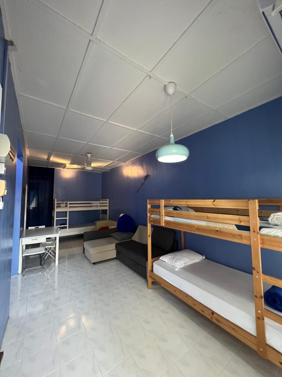 Bed, bunk bed
