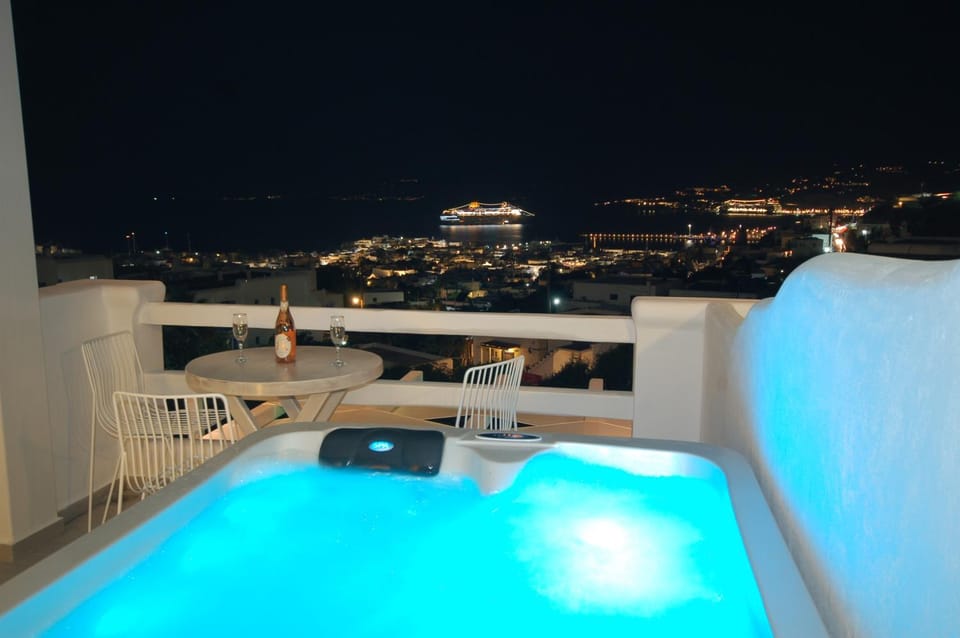 Hot Tub, City view