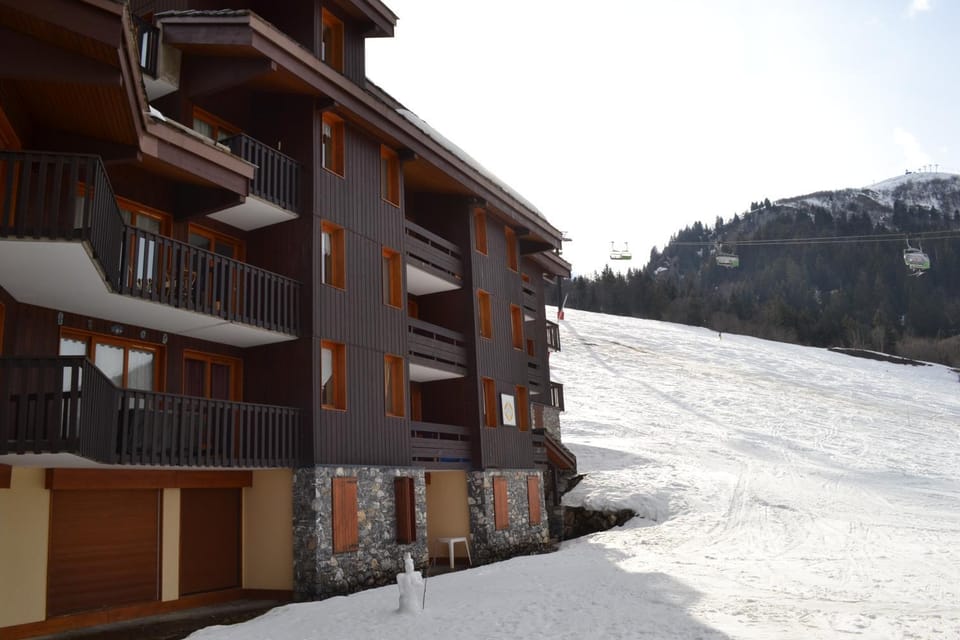 Property building, Winter, Mountain view
