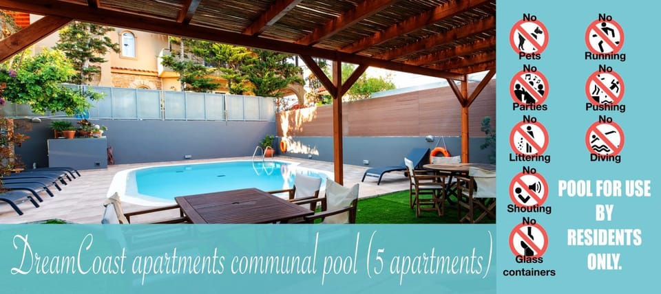 Property building, Pool view