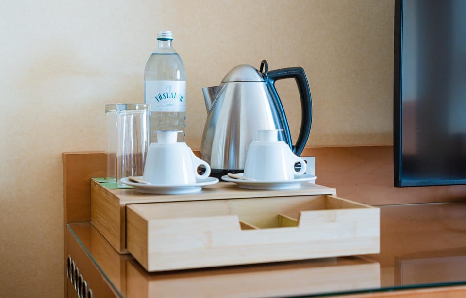 Coffee/tea facilities