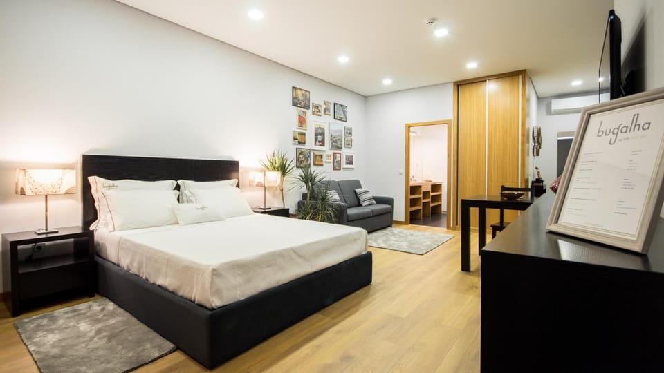 Coffee/tea facilities, Dining area, Bedroom