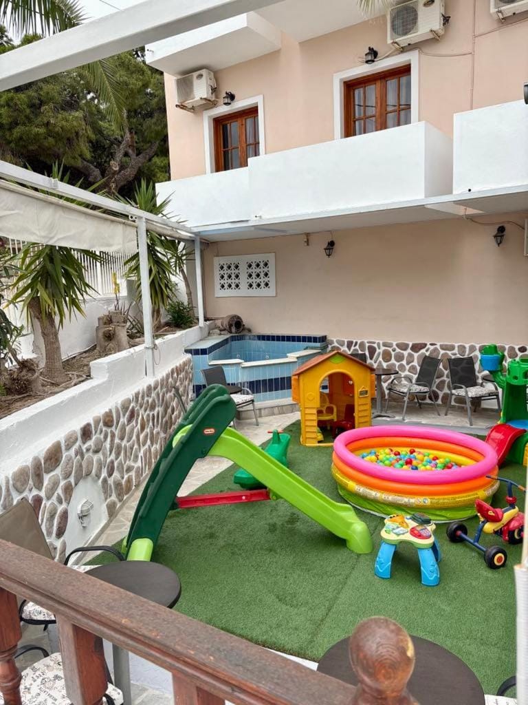 Costantonia Holiday Apartments Apartment in Islands