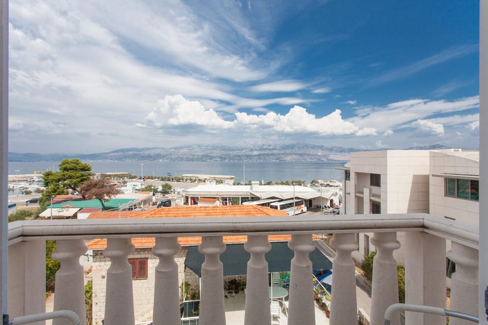 View (from property/room), Balcony/Terrace