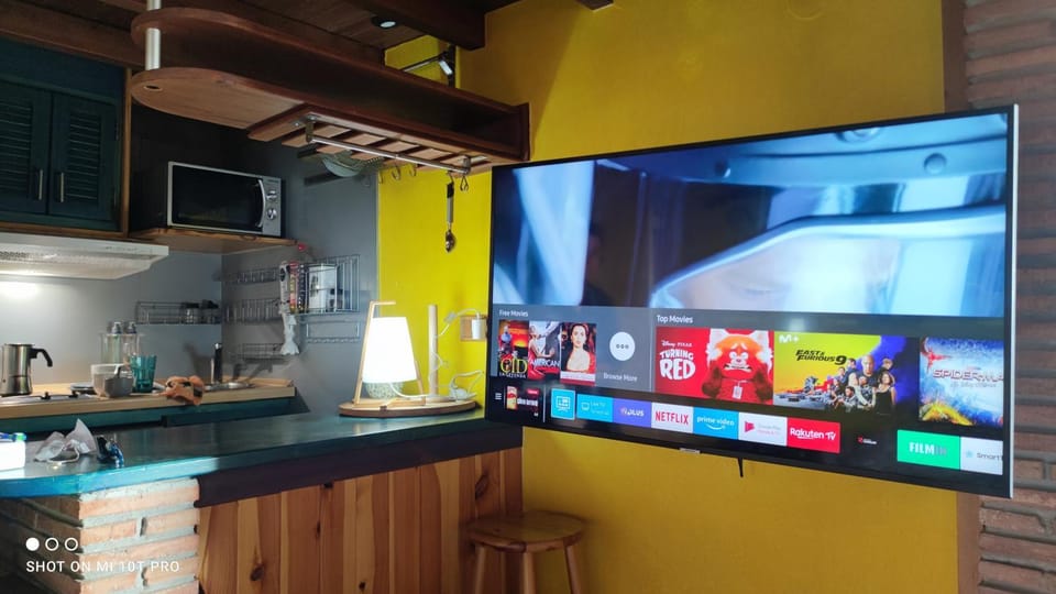 Coffee/tea facilities, Food and drinks, Communal kitchen, locker