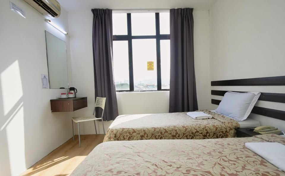 Bed, TV and multimedia, Bedroom, air conditioner