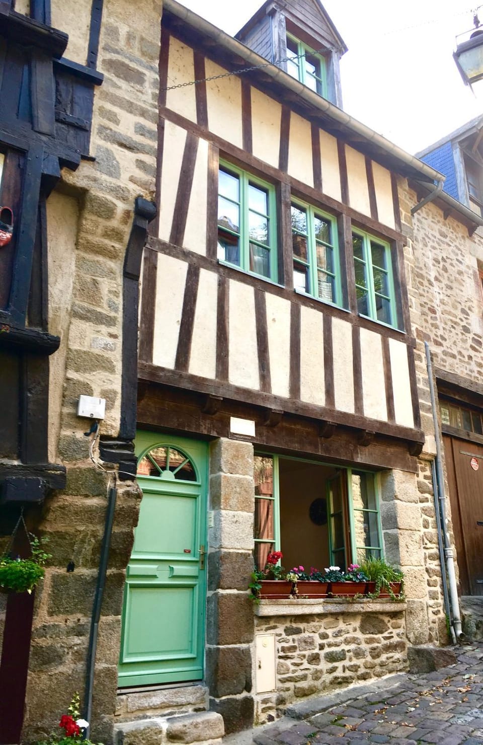 Property building, Facade/entrance