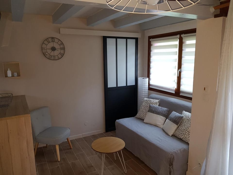Communal lounge/ TV room, Lounge or bar