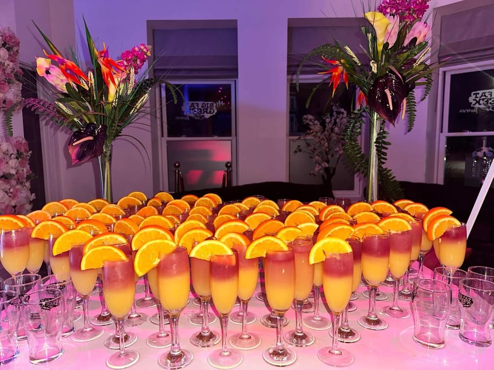 Restaurant/places to eat, Restaurant/places to eat, Food and drinks, Food, Drinks, Alcoholic drinks