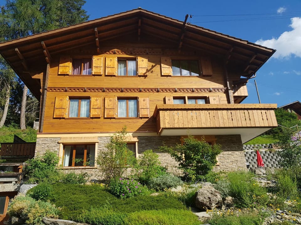 Chalet Grüneggli Apartment in Adelboden