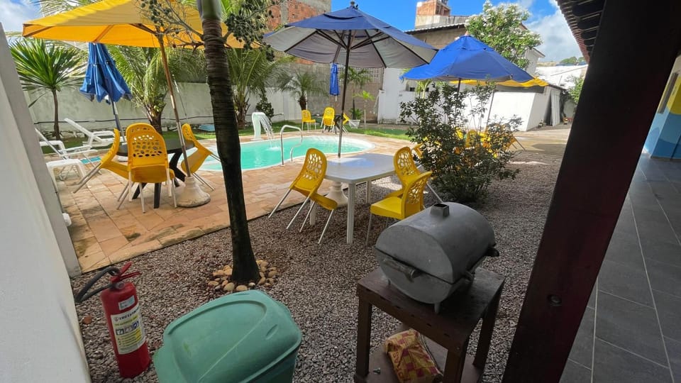 Day, Swimming pool, sunbed