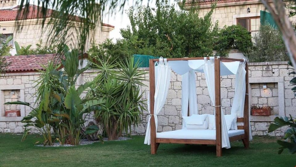 Triangulo Hotel Hotel in Alaçatı