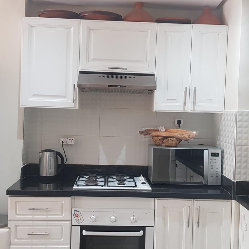 Coffee/tea facilities, Kitchen or kitchenette, minibar, pet friendly, stove, toaster