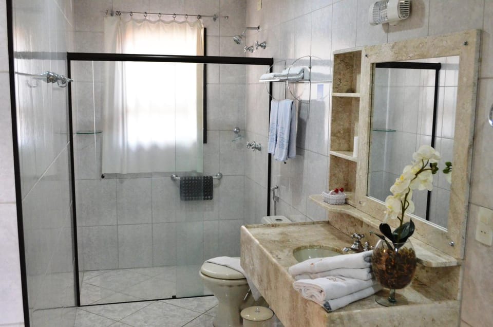 Day, Bathroom