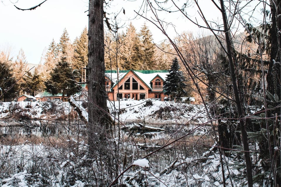 Cowichan River Lodge Nature lodge in Lake Cowichan